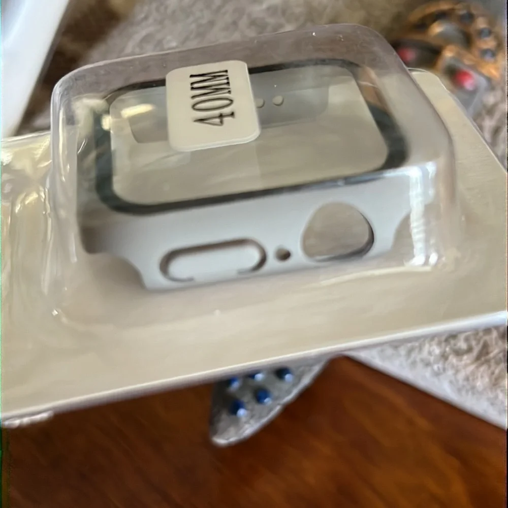 Grey silicone band and screen protector for Apple Watch. 40mm